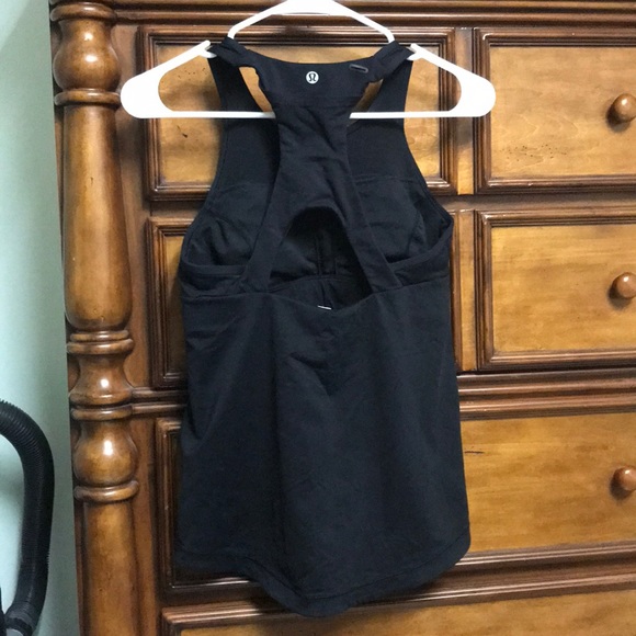 Lulu lemon tank top with built in bra - Picture 2 of 2